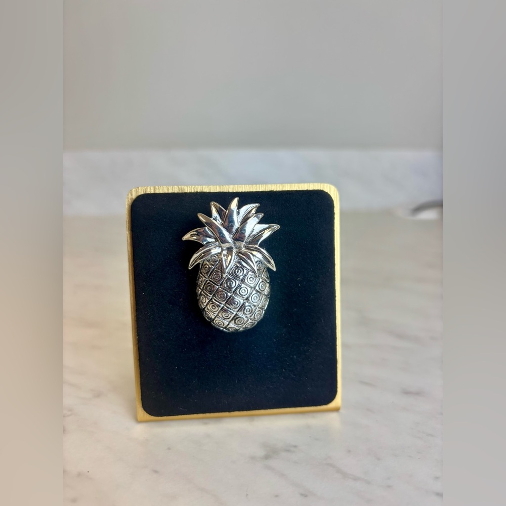 Silver Pineapple Pendant